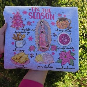 Gildan Gray Crew Neck Sweater with Festive Print